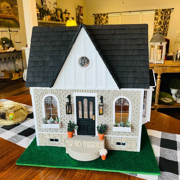 DOLL HOUSE RENO DONE! - Picture 15 of 17